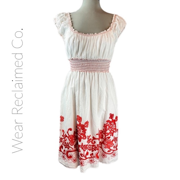 Max Studio Dresses & Skirts - MAX STUDIO Embroidered Cotton Peasant Summer Dress